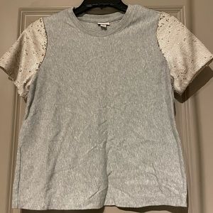 Cute top that can be dressed in a variety of ways.